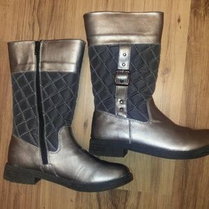 Waterproof Umi tex quality leather boots size 3